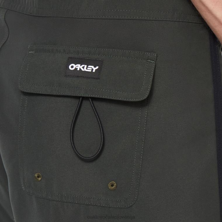 solid crest 19 boardshort Oakley nova temna krtača 4J2B2788 oblačila