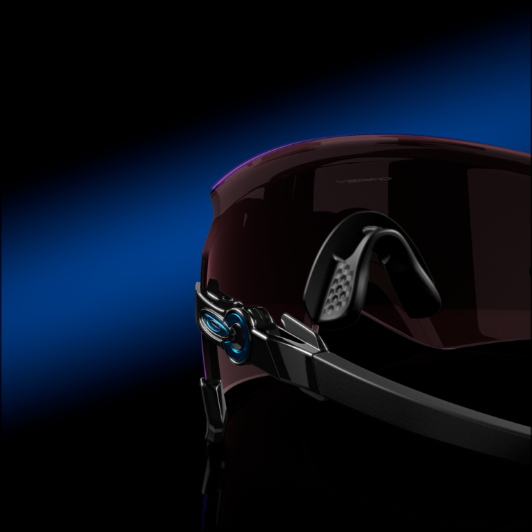 kato Oakley prizm safirna stekla, poliran črn okvir 4J2B981 očala