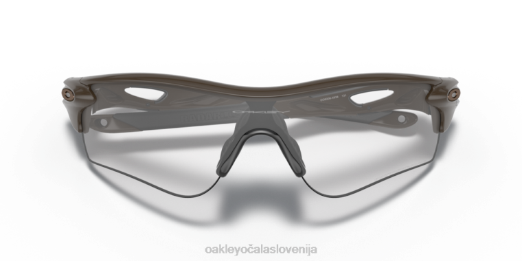 radarska zapora (prileganje nizkega mostu) Oakley fotokromatska stekla iz prozornega do črnega iridija, olivni okvir 4J2B711 očala